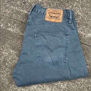 Men Levi Pant size 32x32 style 514